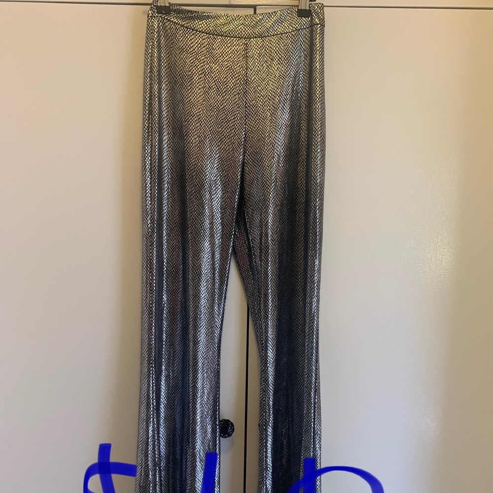 I am gia flare pants - Picture 1 of 3